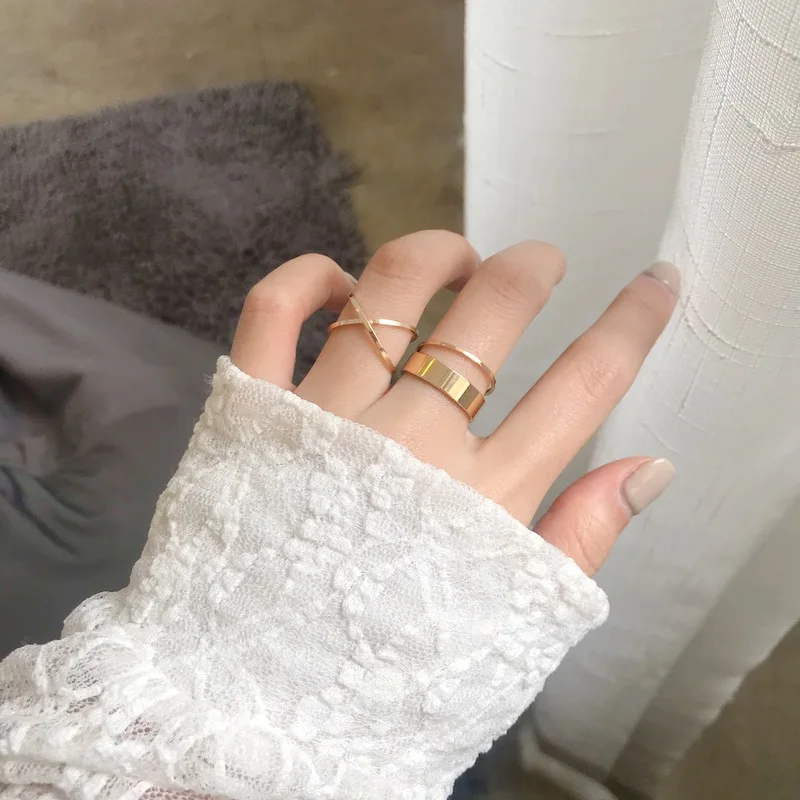 

Index Finger Ring Vintage Gold Color Round Joint Rings for Women Jewelry Wedding Bands Design Pearl Fashion Simple Party 4 Pcs