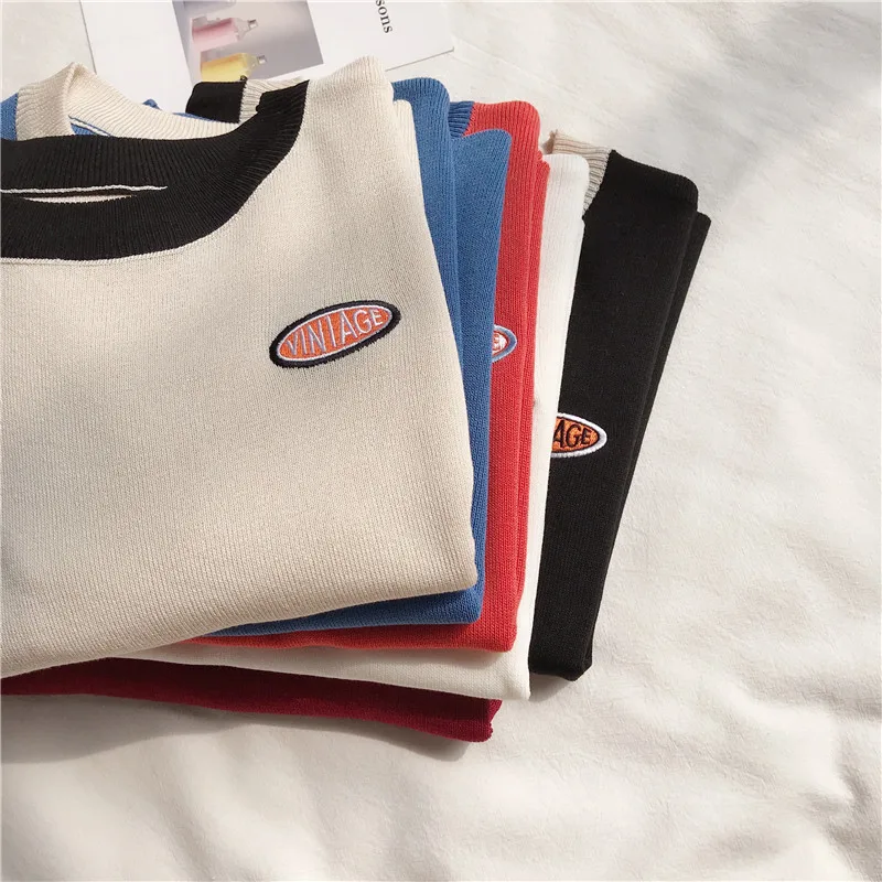 Женская трикотажная футболка с круглым вырезом коротким рукавом и