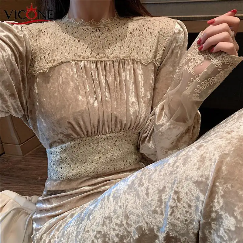 Элегантное бархатное платье-юбка VICONE с кружевными швами для конференций