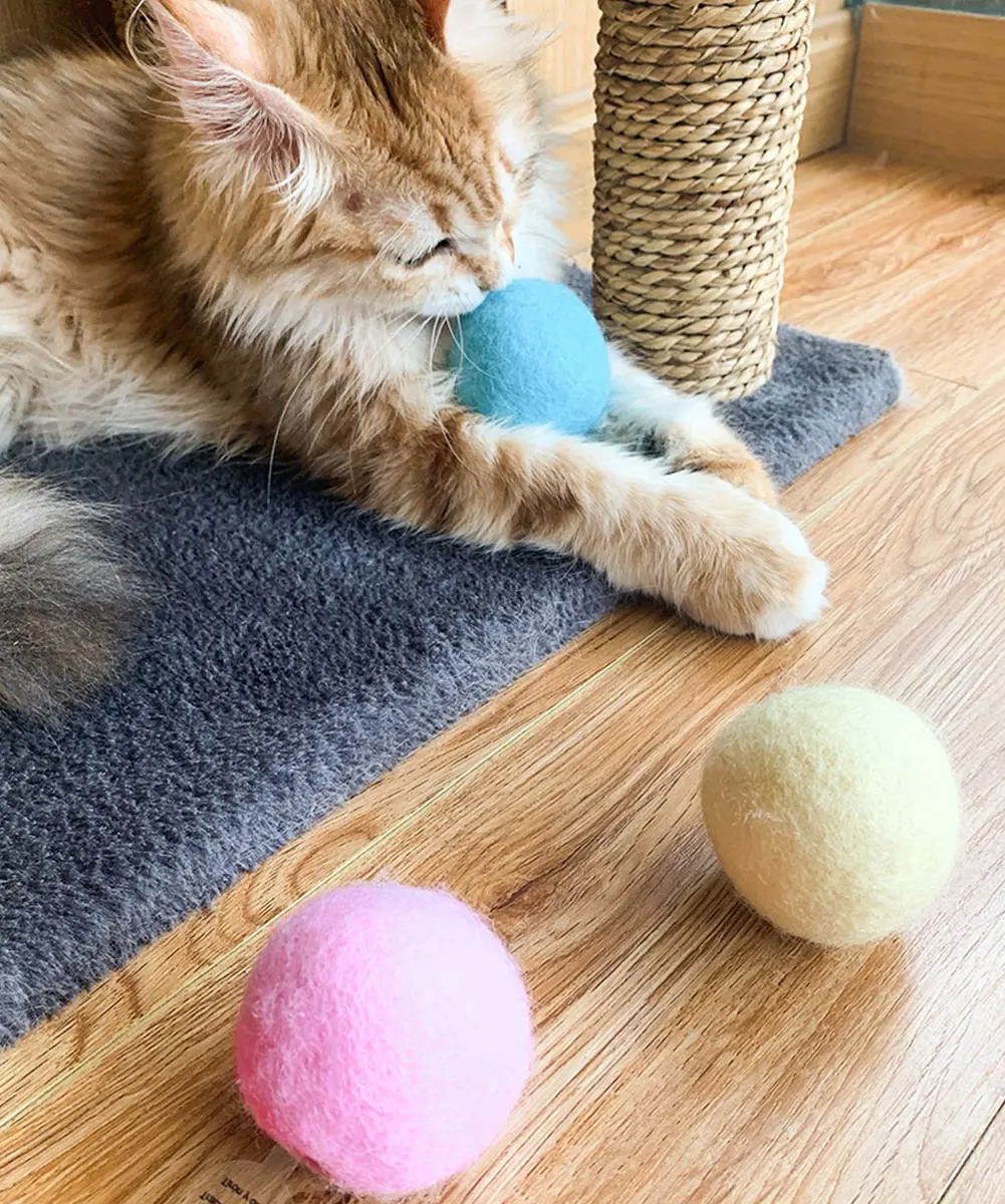 

Interactive Plush Ball Product Training Kitten Kitty Smart Chewing Vocalize Playing Squeaky for cats Cat Toys Funny Grinding Pet