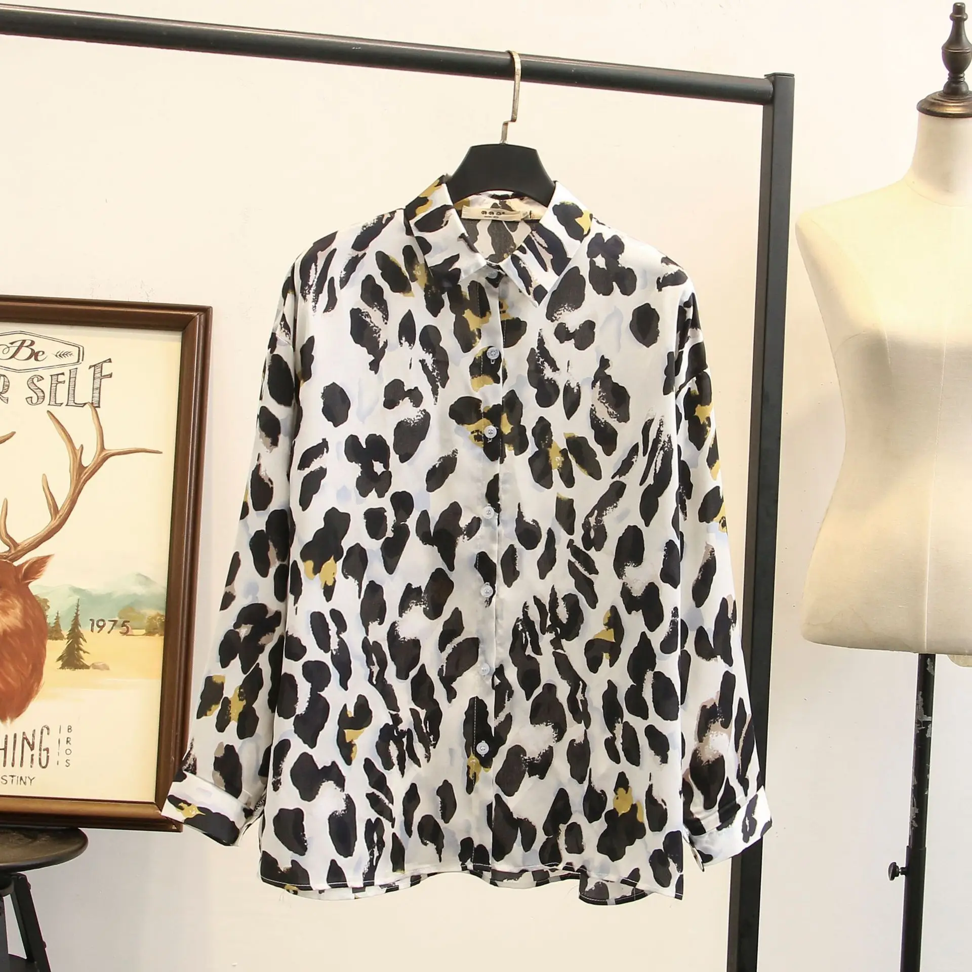 Всесезонная Женская леопардовая блузка размера плюс топы модная свободная