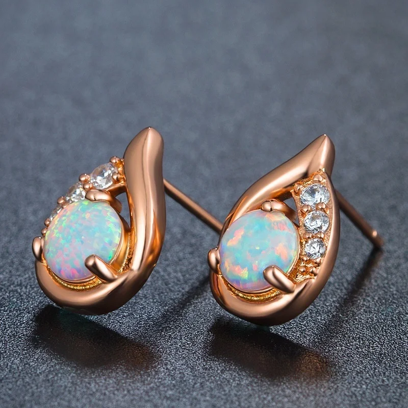 Серьги-гвоздики с имитацией белого огненного опала женские роскошные