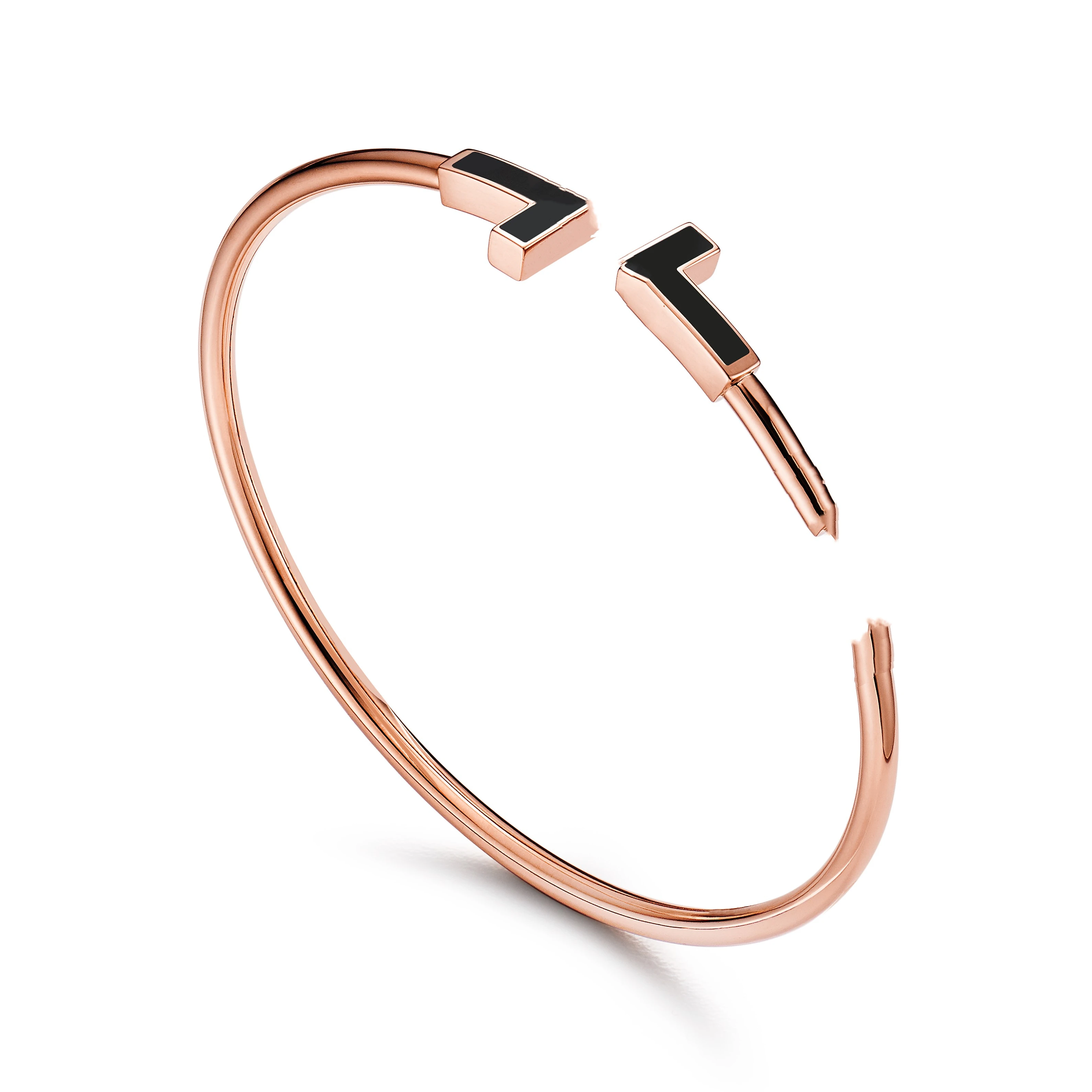 

Exclusive fashion style of hot stone coil on black bracelet