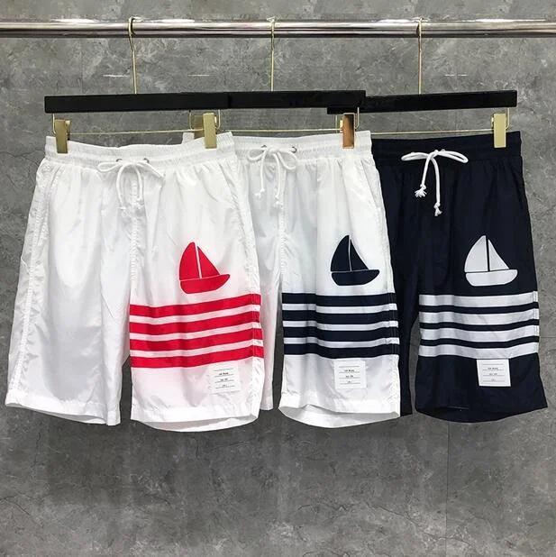 

Fashion 2021 Brand Casual Shorts Men Summer Beach Shorts Sports Trousers Striped Sailing Pattern Knee Length Shorts Ins