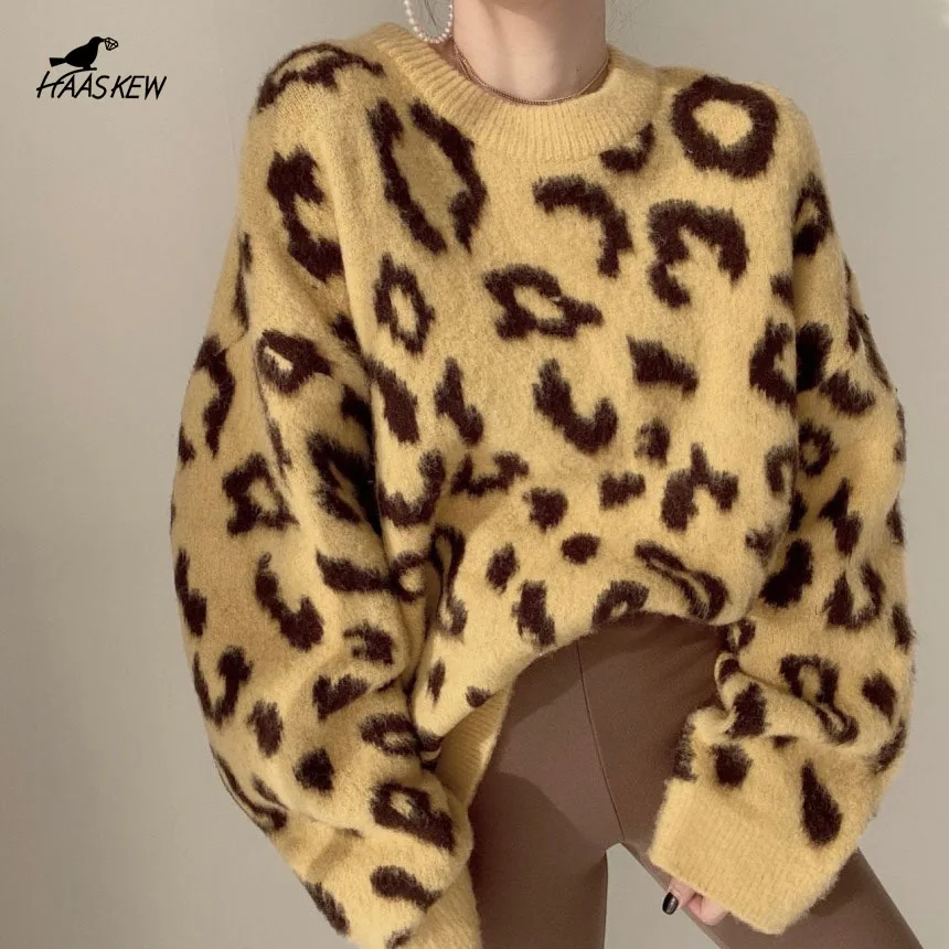 

HAASKEW Women's Leopard Print Cashmere Sweater Winter Elegant Soft Warm Knitted Pullover Loose Long Sleeve Women's Knitted Top