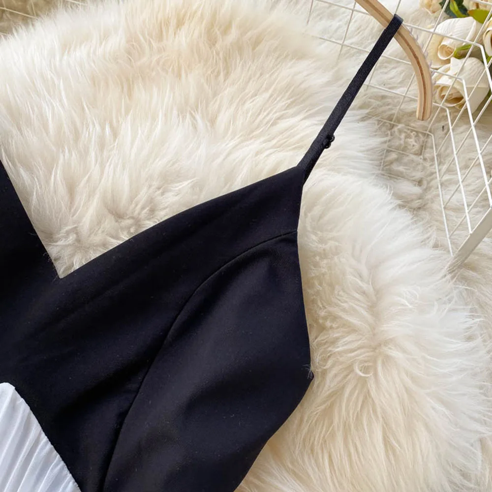 

Western Style Spring Summer Women's Dress 2021 Fashion Temperament Casual Elegant Color Contrast Splicing Pleated V-neck