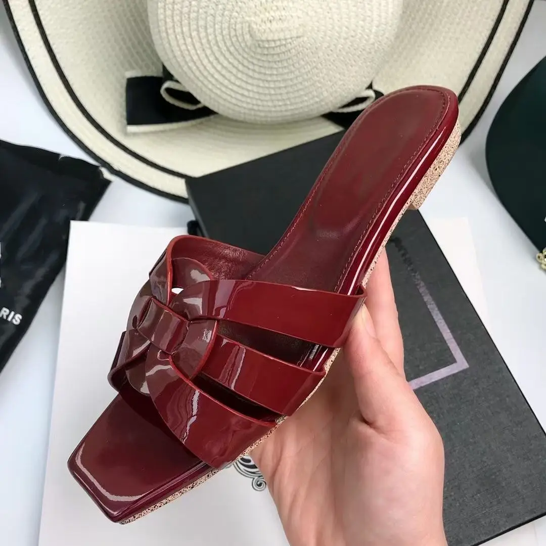 

2021 New Summer Slippers Paten Jelly Slippers For Woman Fashion Brand Women's Shoes Candy Colors Beach Slippers Shoes For Woman