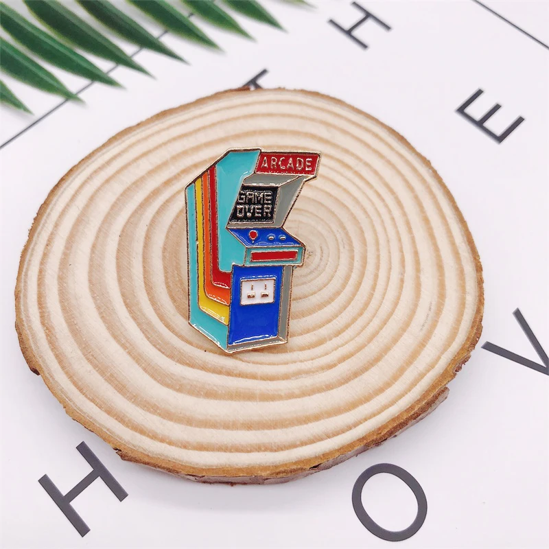 Забавная эмалированная брошь из металлического сплава с мультипликационным