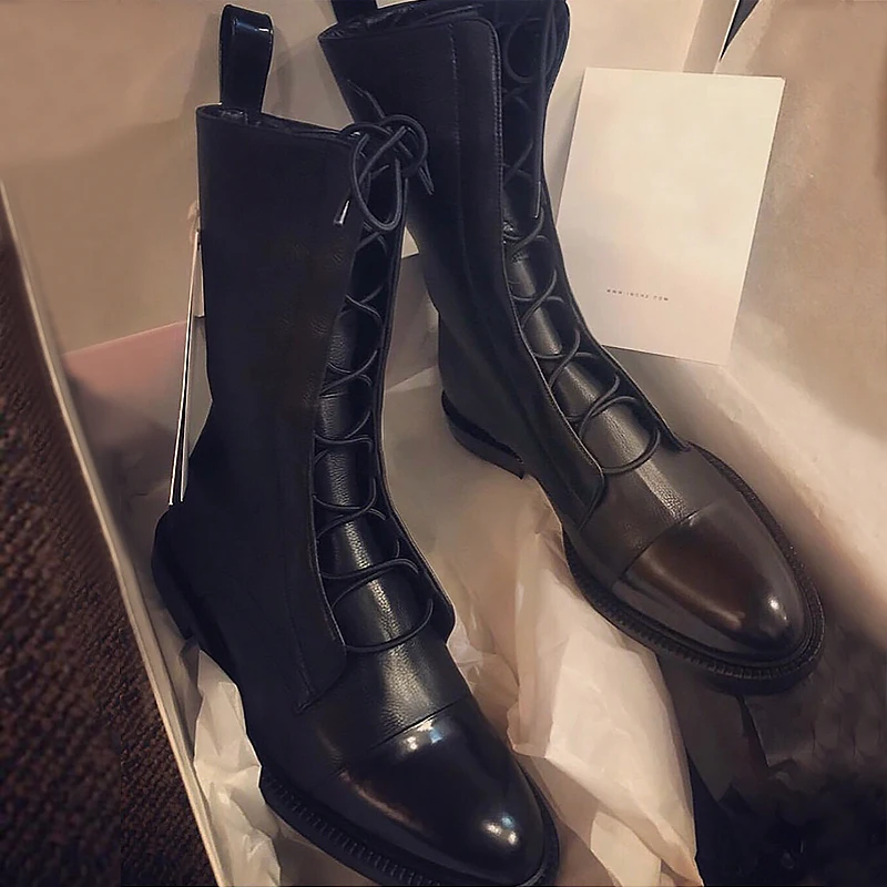 Черные мотоботы на шнуровке bottes femme обувь плоской подошве Ботинки martin с острым