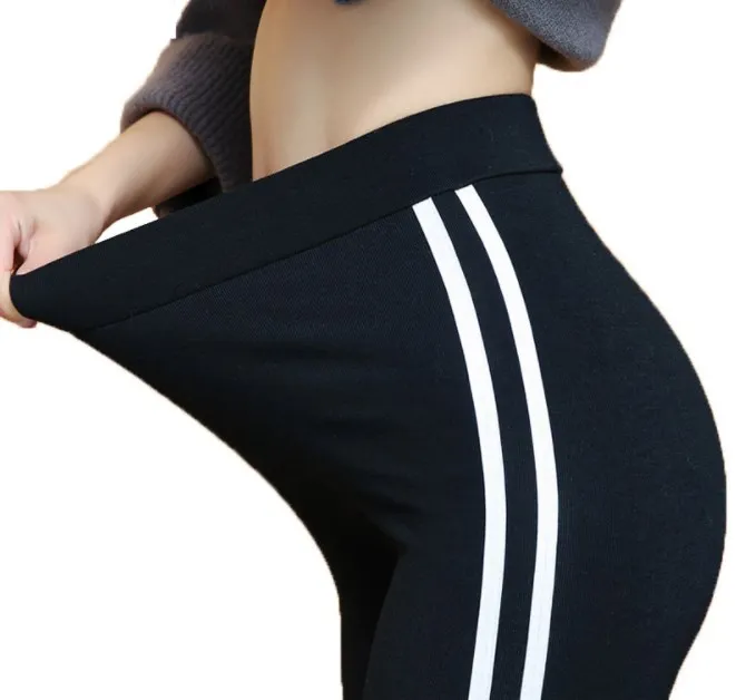 Женские леггинсы из искусственного хлопка черные серые белые в полоску сбоку с