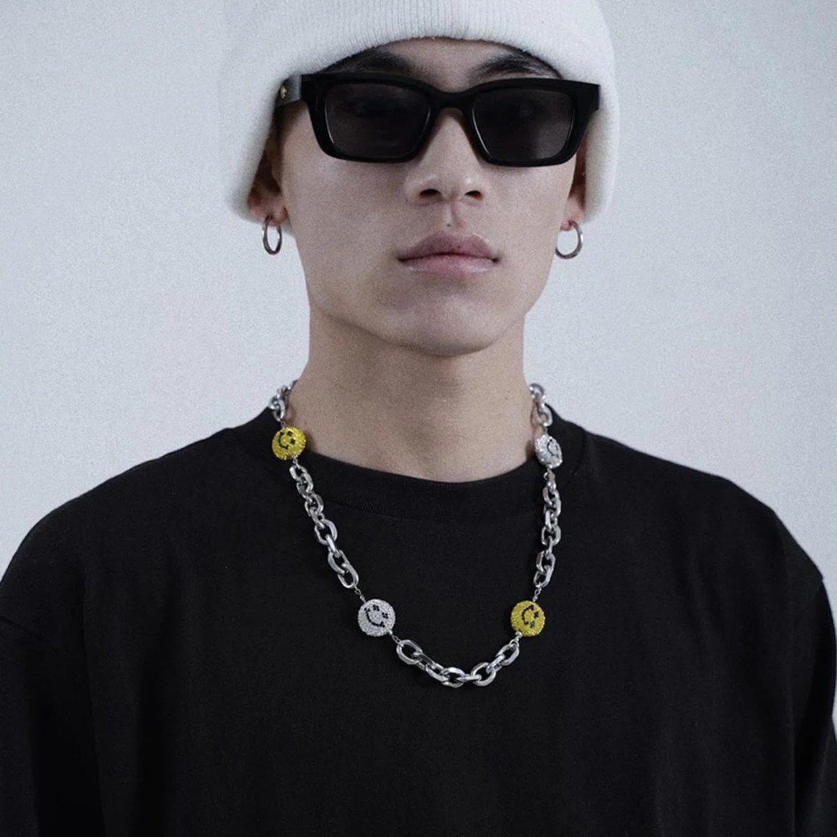 

AENSOA New Design Full Crystal Smiley Face Ball Male Female Necklaces Trend Hip-Hop Vibe Style Stainless Steel Couple Necklace