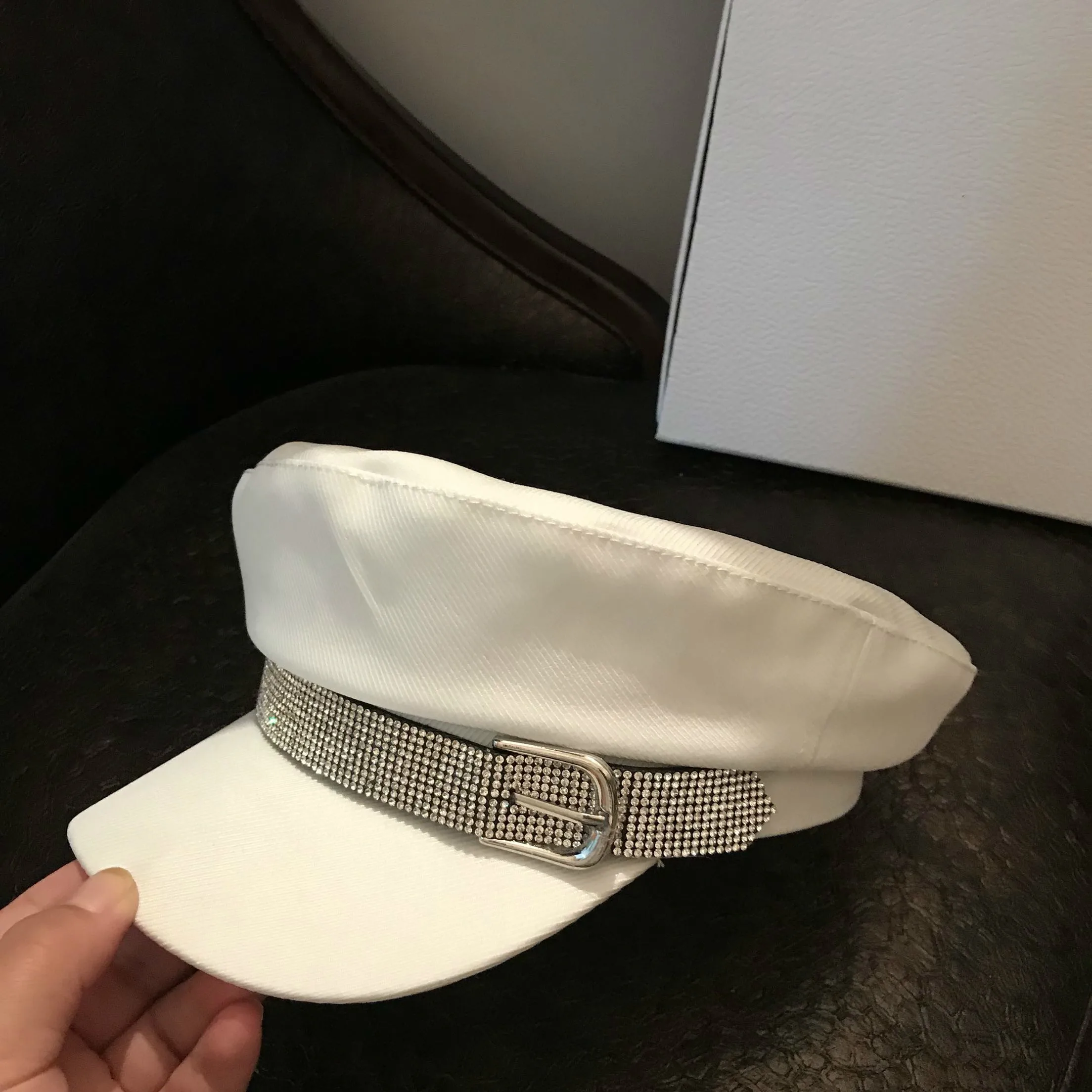 Брендовый берет Модный со стразами военная шапка с козырьком сезон осень-зима