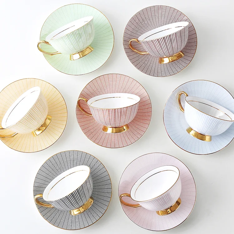 

Bone China Ceramics Tea Coffee Cup Set Gold Rim Vintage European Tea Cup Set Gold Porcelain Luxury Tazas Kitchen Supplies DK50CT