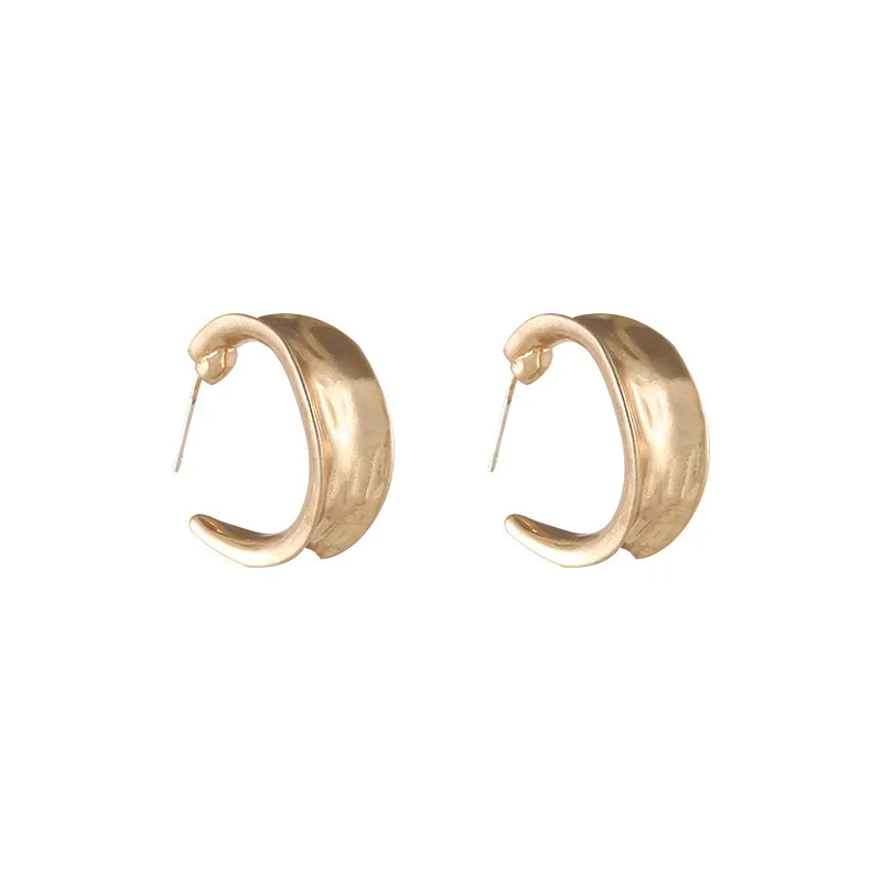 

Korean Fashion Metal Hoop Earrings Irregular Golden Hoop Geometric Earrings for Women Party Jewelry Retro Earrings