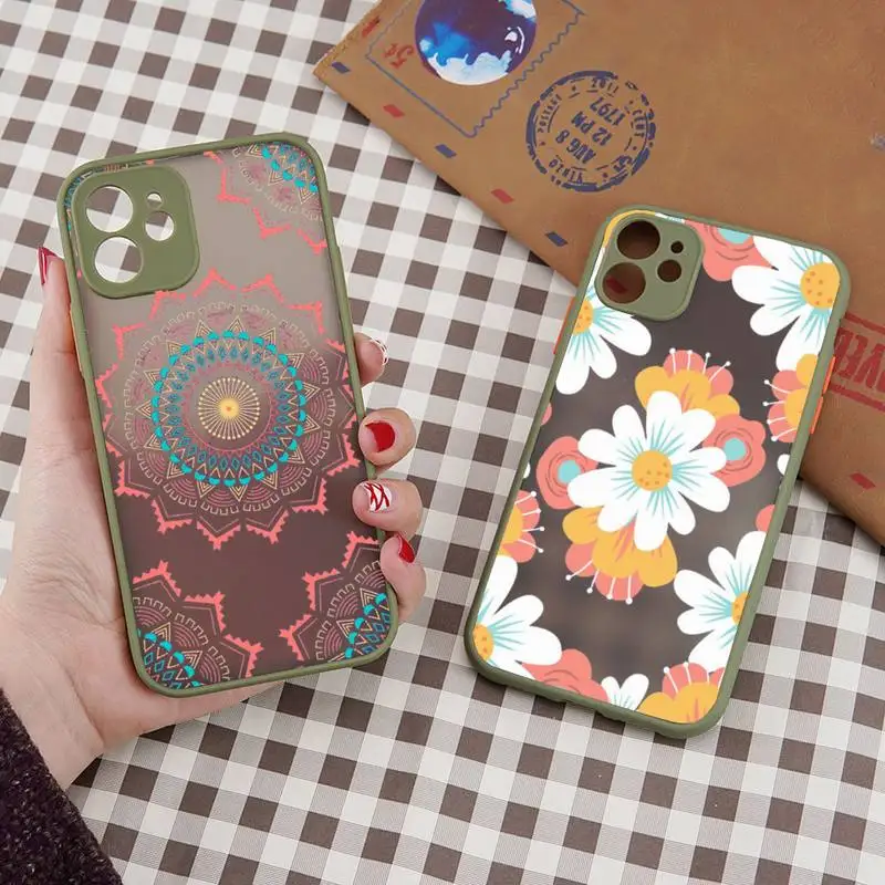 

Cute Cartoon Daisy Flower Phone Case For iPhone 12 11 Mini Pro XR XS Max 7 8 Plus X Matte transparent Back Cover