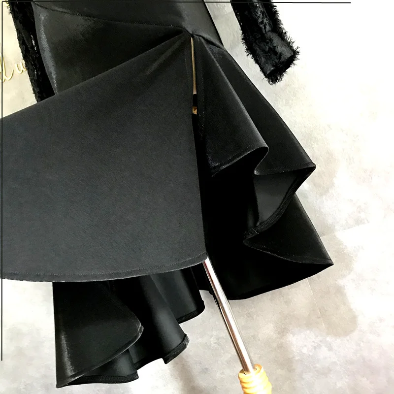 Винтажная юбка-трапеция с разрезом по бокам высокой талией и асимметричными