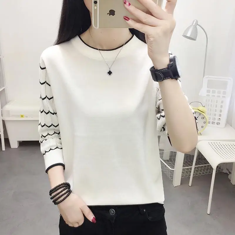 

7 / 3 sleeve T-shirt women's loose top spring and autumn 2020 new fashion student's versatile hollow out round neck top