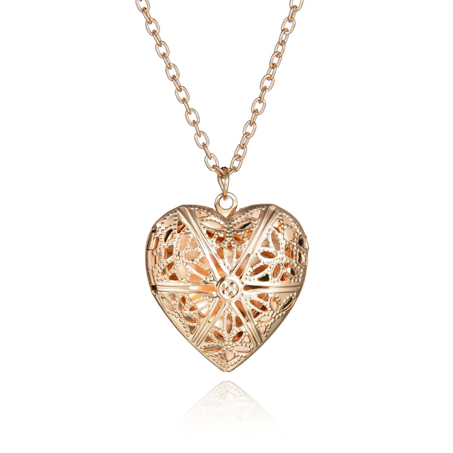

Real Shooting Plated Gold Hollow Heart-Shaped Pendant Necklace Women Jewelry Accessories Fancy Photo Locket Collares