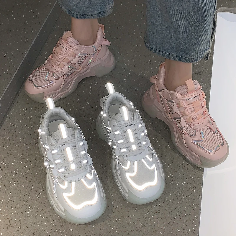 Кроссовки женские на платформе массивные шнуровке повседневная обувь белые для