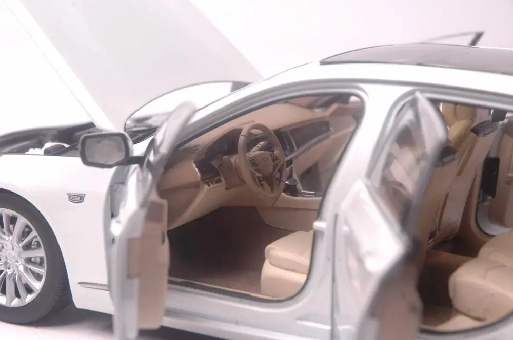 1:18 Модель литья под давлением для GM Cadillac CT6 2016 белый седан игрушечный автомобиль