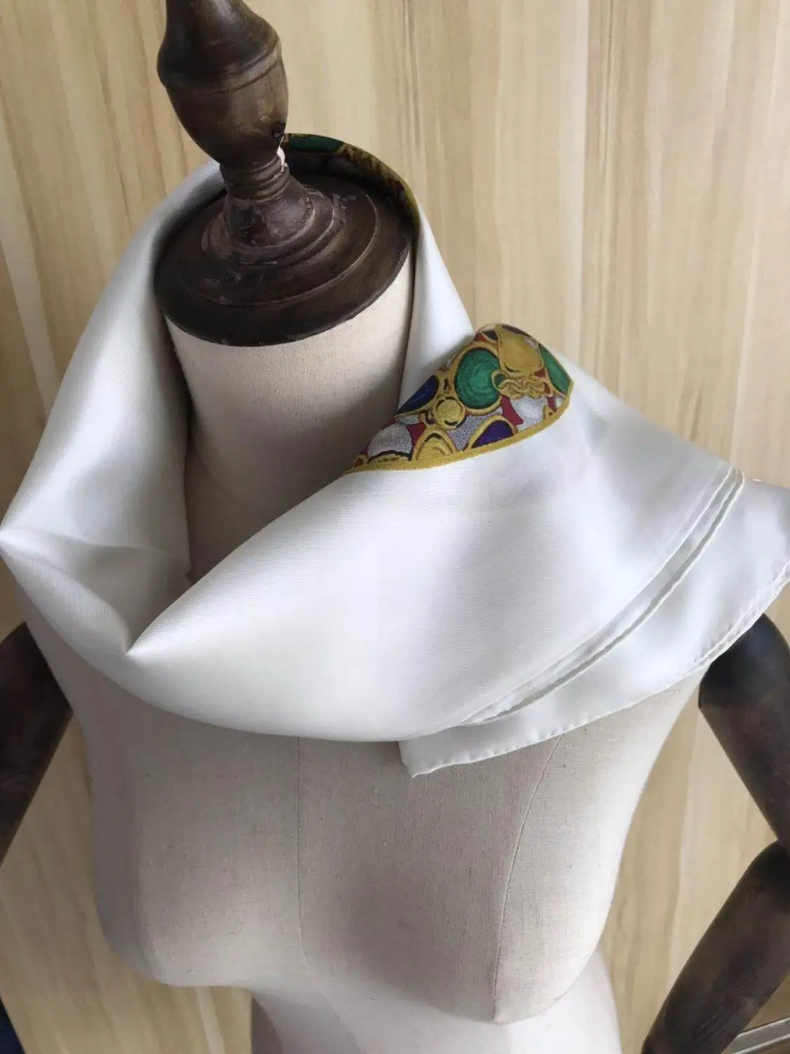 

2020 New Arrival winter brand elegant 100% silk scarf 90*90 cm square shawl hand made roll wrap for women lady free shipping