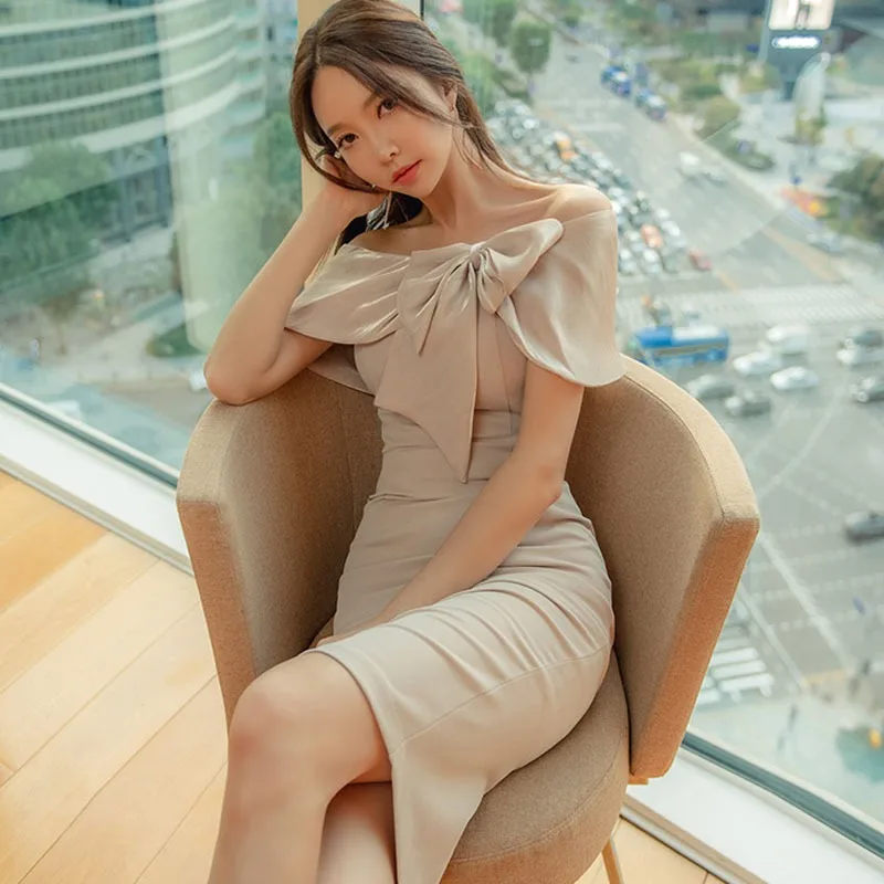 

2021 Spring Sexy Package Hip Sheath Dress Women Solid Korean Version Cloak Sleeves Sexy Slim Bow Tie Frenulum Slash Collar New
