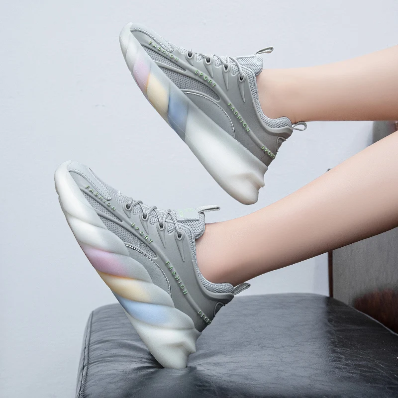 

New Trend Lightweight Women's Casual Shoes High-quality Fashion Breathable Casual Sports Shoes Women's Height-increasing Shoes