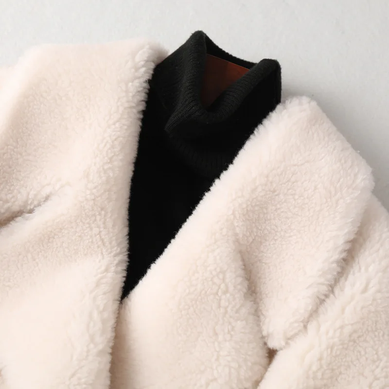 New Style Beige Female Granular Velvet Winter Warm Wool Fall Coat Turn-Down Collar Leopard Mid-Length Stitching Coats Women