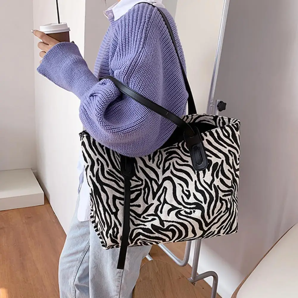 

Sturdy Shoulder Bag Wear-resistant 2 Pattern Women Zip Closure Tote Handbag Bag Handbag Women Bag