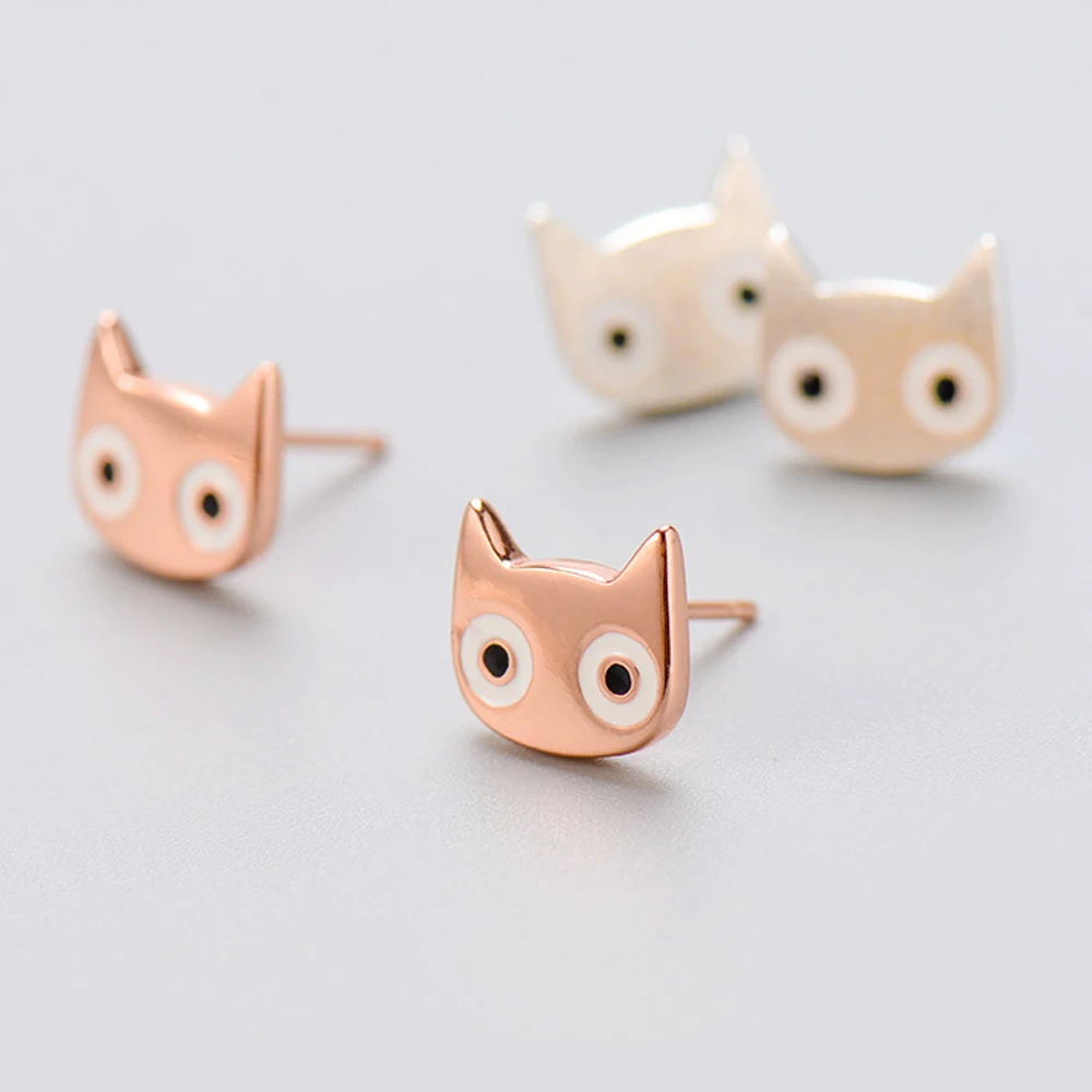 

Fashion And Lovely Cartoon Cat Head Studs Gold Silver Two Colors Of Women's Fashion Accessories