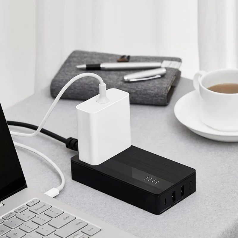 Зарядное устройство Youpin Aigo Mix 3 в 1 USB-C 18 Вт переносное зарядное с USB-портами внешний