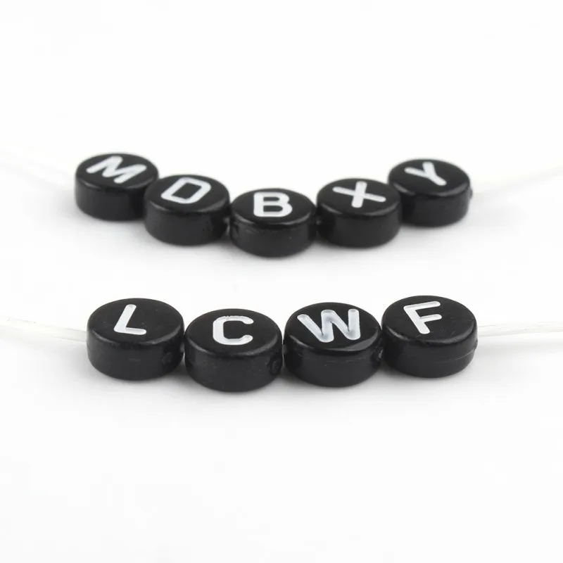 Акриловые бусины с английской надписью 4*7 мм черные круглые буквами алфавита для