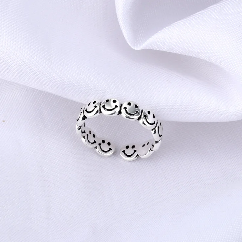 

Vintage Ancient Silver Color Happy Smiling Face Open Rings for Women Punk Hip Hop Adjustable Ring Fashion Jewelry Best Gift