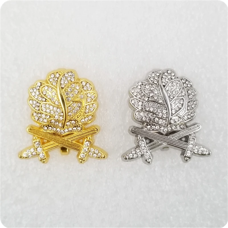 Высшее качество немецкий медаль дуб Лист двойные мечи бриллианты Рыцари значок