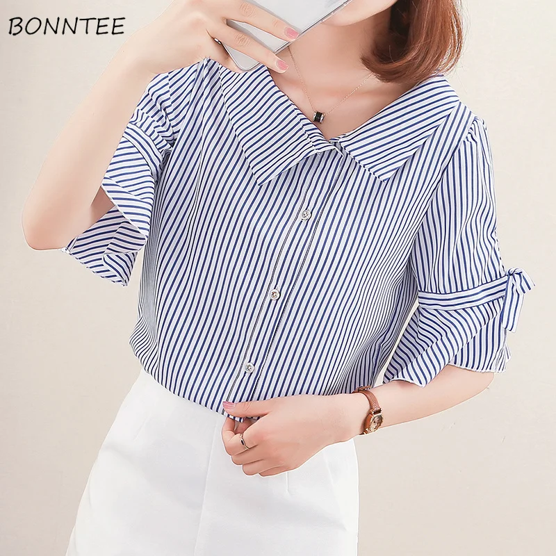 

Женские полосатые Асимметричные однобортные рубашки с V-образным вырезом, свободные женские короткие рубашки с расклешенными рукавами, мил...