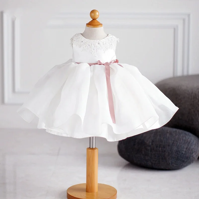 Пышное платье для маленьких девочек с поясом белое кружевное принцессы из тюля