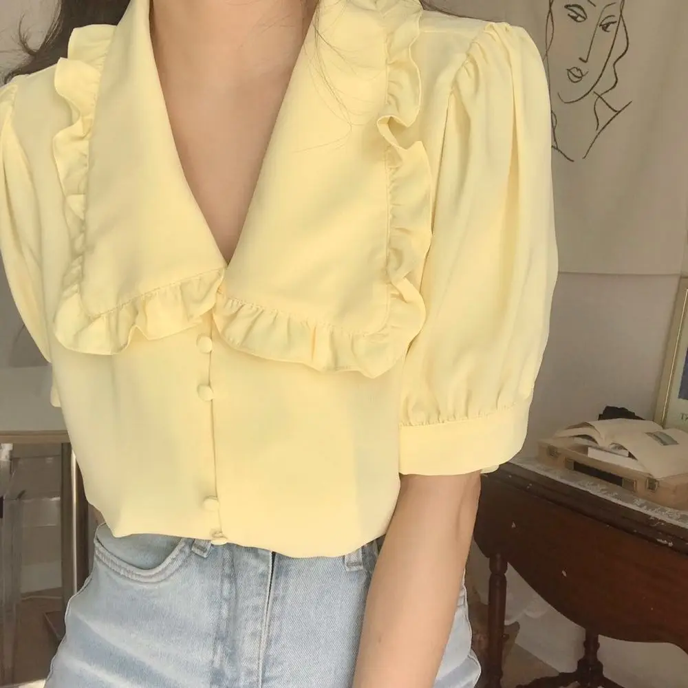 

Женская шифоновая блузка с оборками, желтая Повседневная рубашка в Корейском стиле с воротником «Питер Пэн» и коротким рукавом, топ на лето