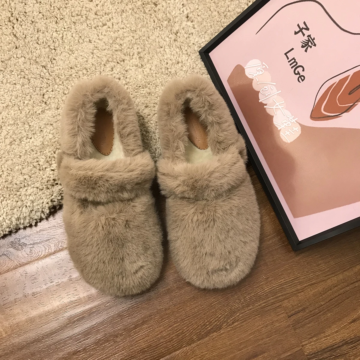 

Модные женские плюшевые сохраняющие тепло туфли на плоской подошве для дома легкие мягкие удобные уличные женские повседневные туфли на пл...