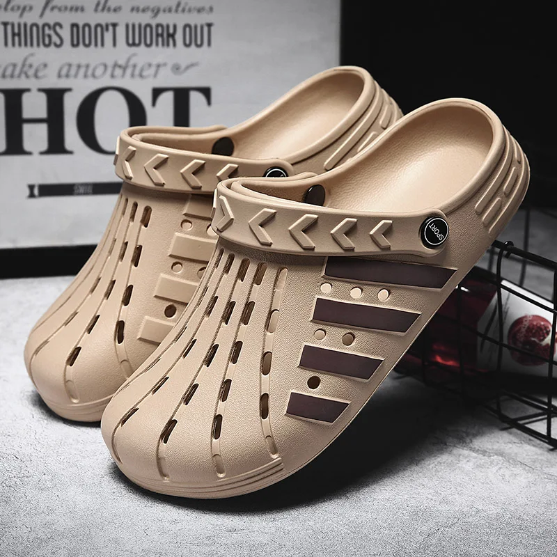 

New men's sports and leisure sandals, fashion camouflage hole shoes, outdoor personality sports beach sandals