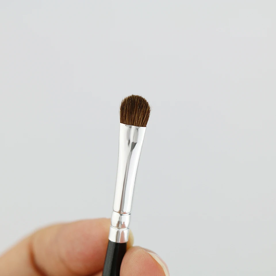 Черные синтетические кисти для макияжа BEILI тени век с пони Короткие дымчатые