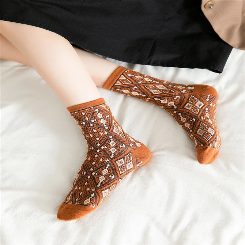 

1 Pair Harajuku Vintage Socks Japanese College Style Diamond Pattern Argyle Knitting Socks For Women Girls