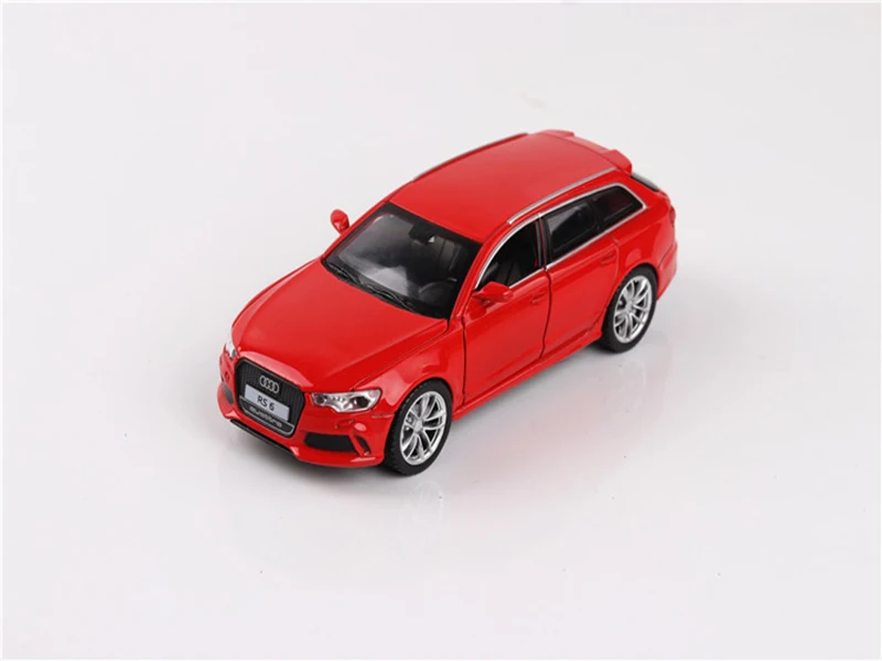 Модель автомобиля Audi RS6 из цинкового сплава модель литого под давлением со звуком