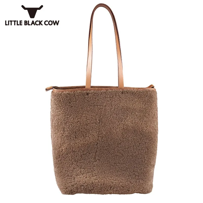 

Женская сумка-тоут из овечьей шерсти