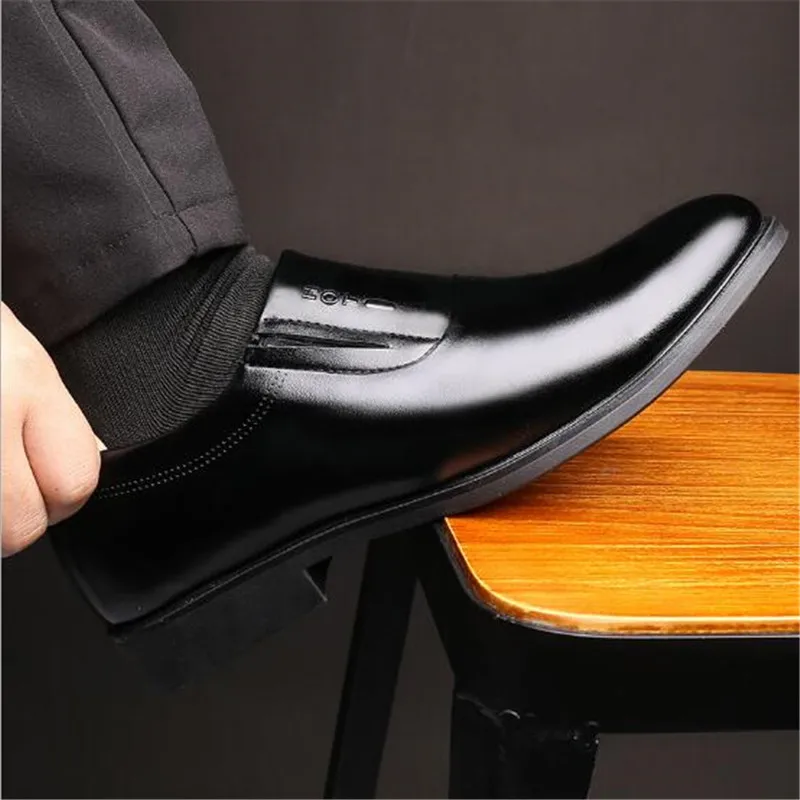 

New men's dress shoes pointed shallow mouth shoes casual shoes luxury authentic shoes non-slip wear men's shoes shoes HKGS