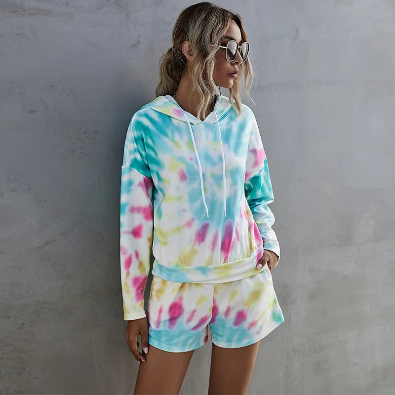 

Hot autumn and winter new European and American hooded women's sports casual shorts fried street fashion suit