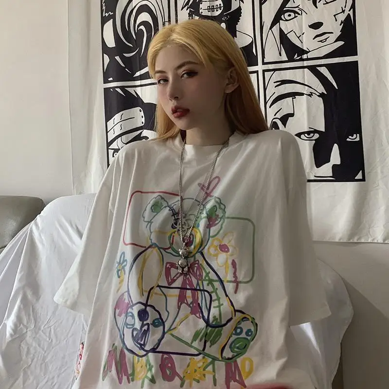 

White Cute Bear T Shirt Girl Fashion Women Oversize T-Shirt Funny Punk Harajuku Tops Summer High Street Amine T Shirt Female