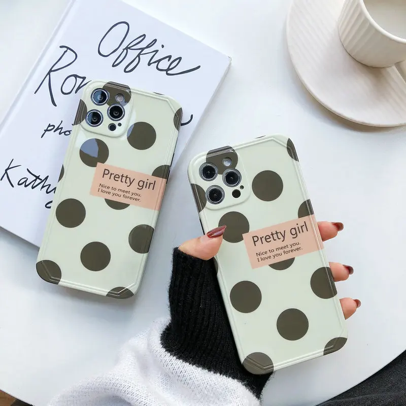 Красивая девушка белый и черный горошек Обувь ярких цветов простые женские Чехол