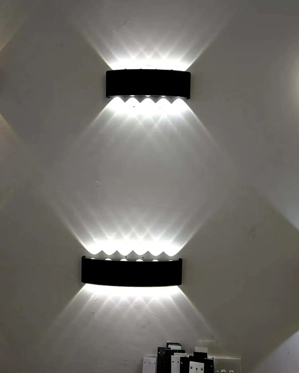 Современный алюминиевый светодиодный настенный светильник 10 вт 12 IP66 для улицы