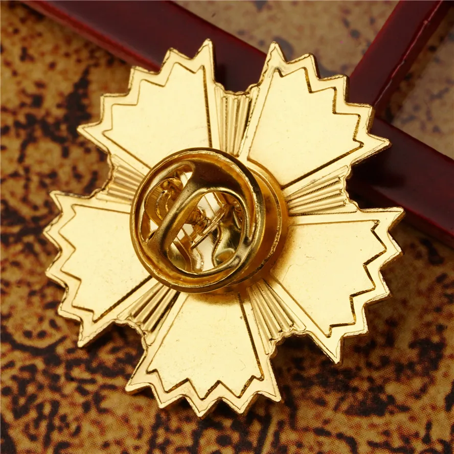 

Soviet Glavnoe Razvedivatelnoe Upravlenie Collectible Souvenir Badge Gold Plated Collection Copy CCCP GRU Commemorative Badge