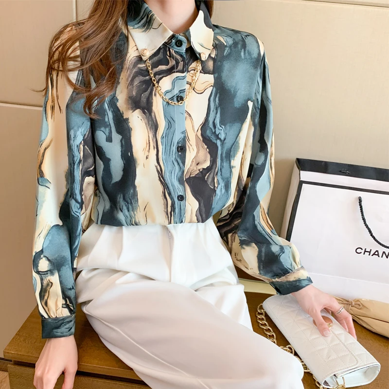 

2021 New Fashion Temperament Blouse Female Lantern Sleeves Printed Lapel Blusa Loose Bottoming Shirt KK1715